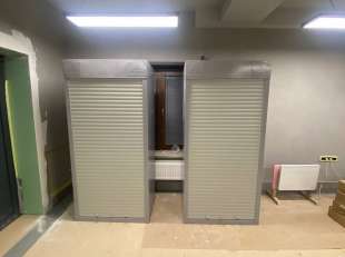 Два шкафа в паркинг для хранения вещей в светло-сером цвете в дер. Барвиха, Одинцовский г.о, МО