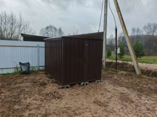 Хозблок для мототехники в шоколадном цвете в дер. Ворыпаевка, г.о. Коломна, МО