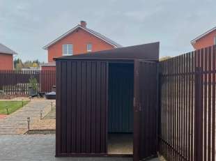 Хозблок для хозяйственных принадлежностей в шоколадном цвете в дер. Бутырки, с.п. Гребцево, Калужская обл.